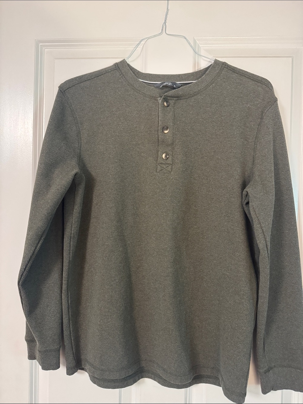 Classic Olive Long-Sleeve Henley Shirt - Men